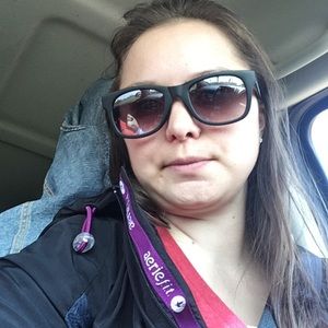 Meet your Posher, Jenna